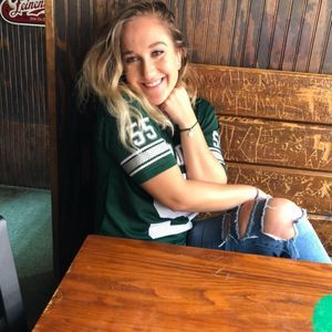 Meet your Posher, Carli